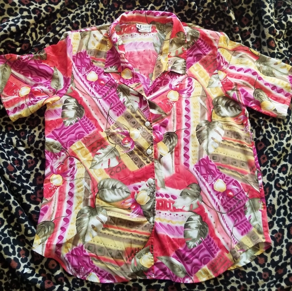 SOLD OUT 💕 Vintage Maggie Sweet Floral Button 💕 Down - Picture 5 of 10